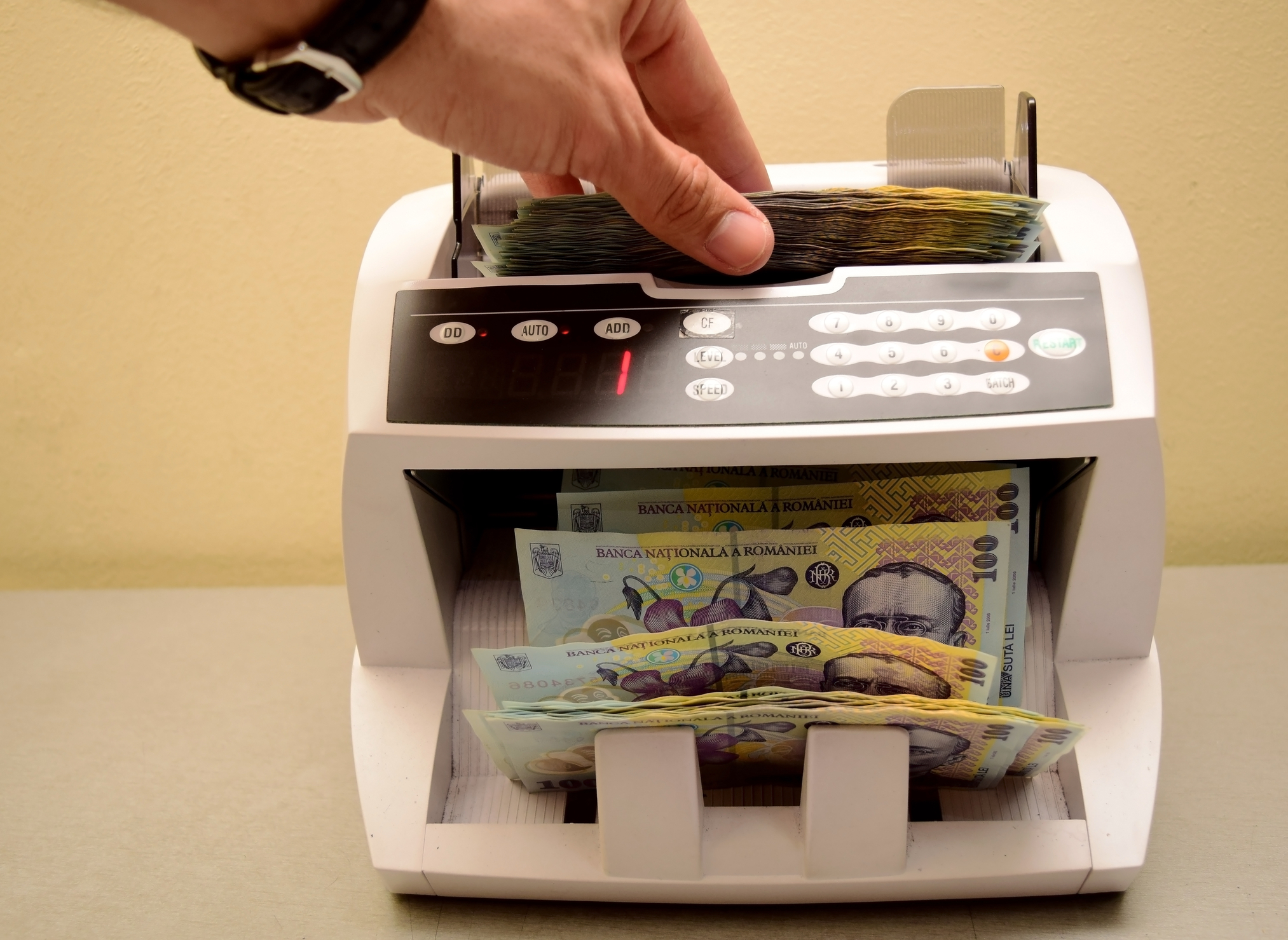 Extensive price hikes take effect in Romania following government’s decision to raise taxes