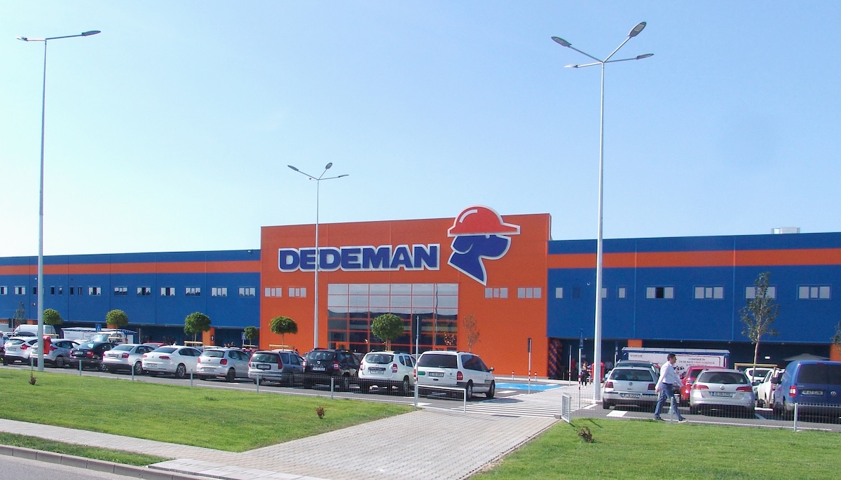 Dedeman, cel mai mare retailer de bricolaj din România, se extinde pe piața din Republica Moldova, atrăgând investiții străine și consolidând legăturile economice.