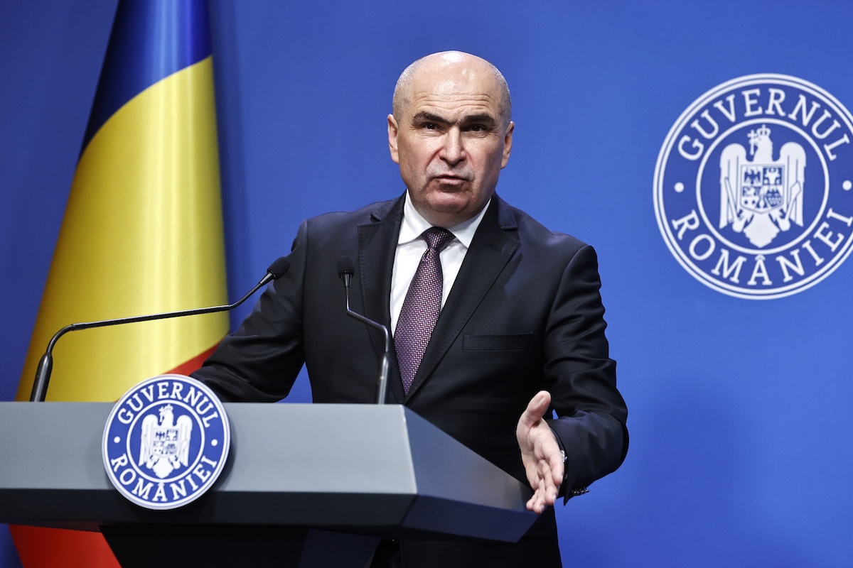 Schimbări majore în cheltuieli și deficit aprobat de CE