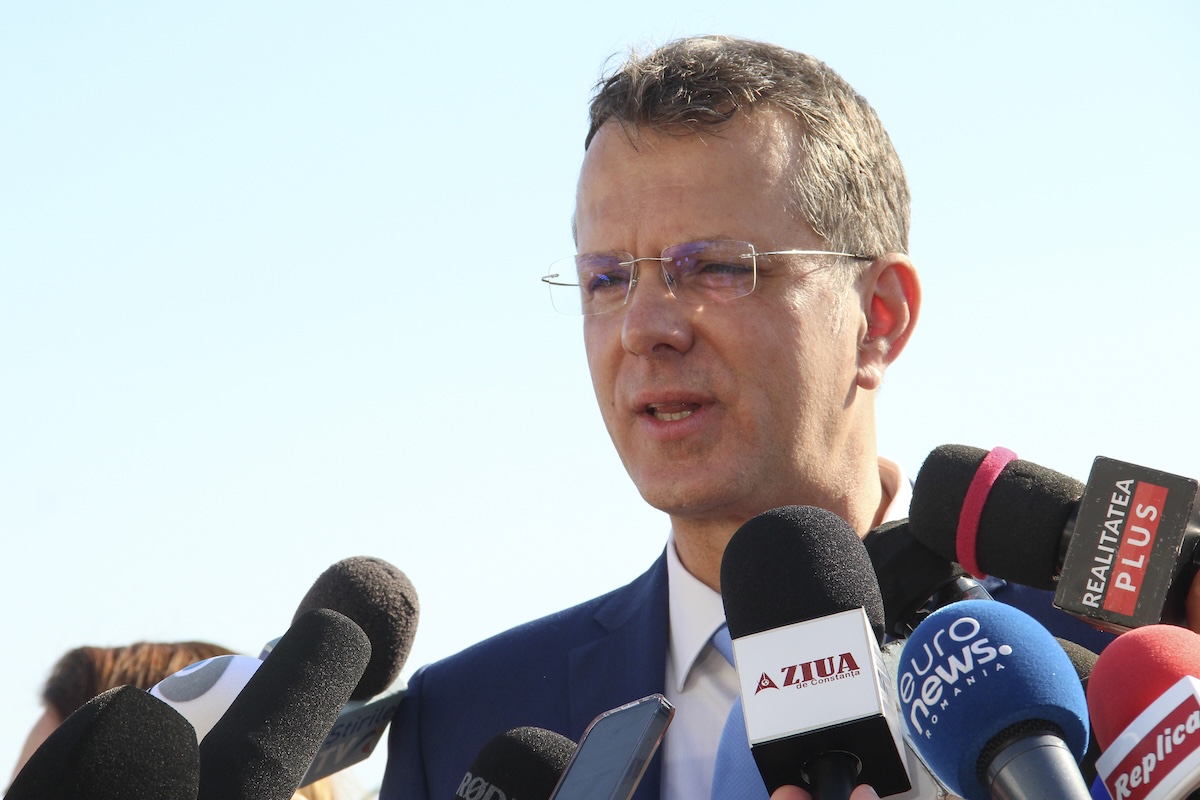 România autorizează comandanții de misiune să decidă asupra doborârii dronelor militare intruse, conform noilor proceduri NATO aprobate de CSAT