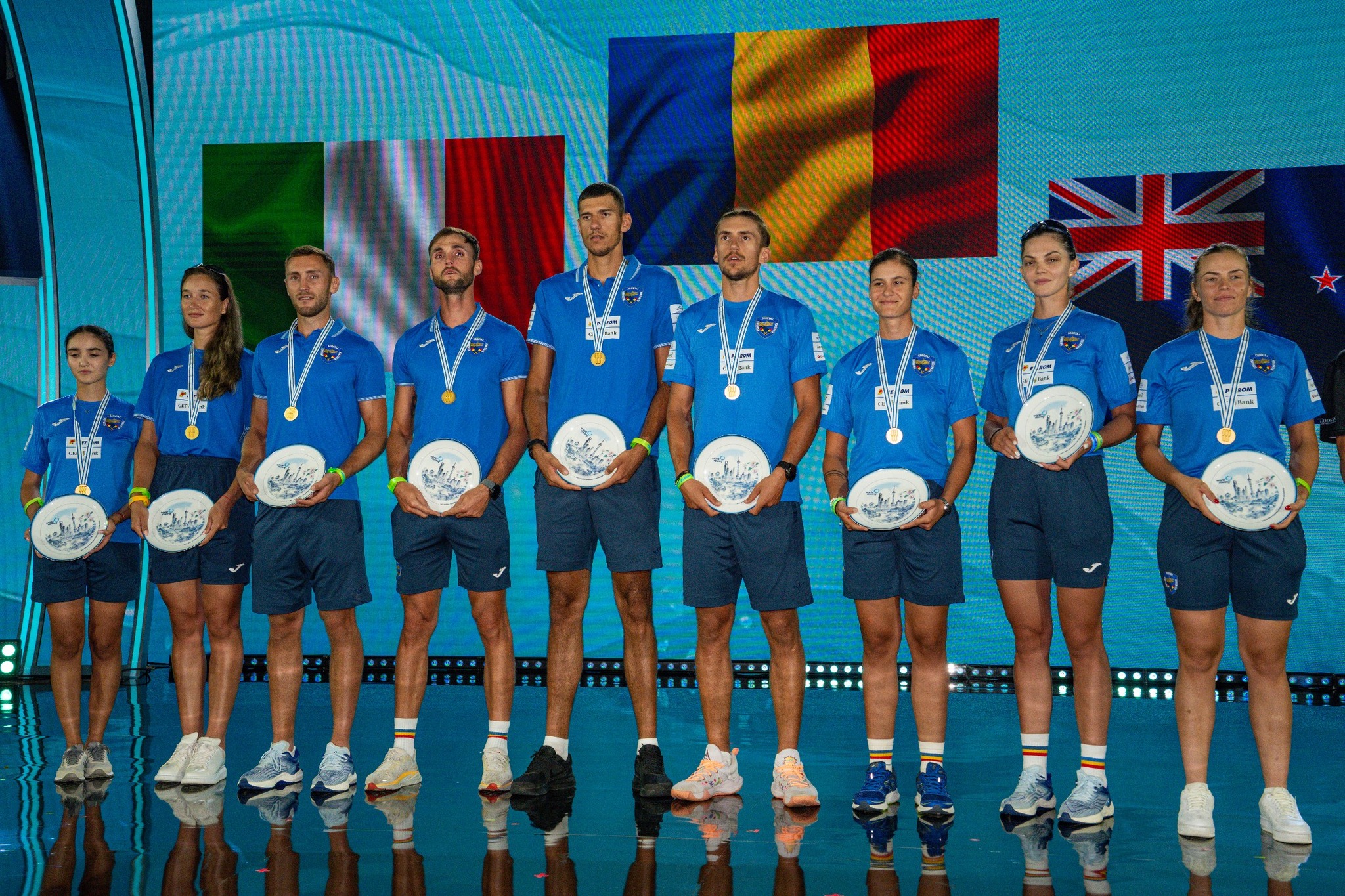 România cucerește aurul la proba 8+1 mixt la Campionatele Mondiale de Canotaj din Shanghai, pregătindu-se pentru Jocurile Olimpice din 2028.