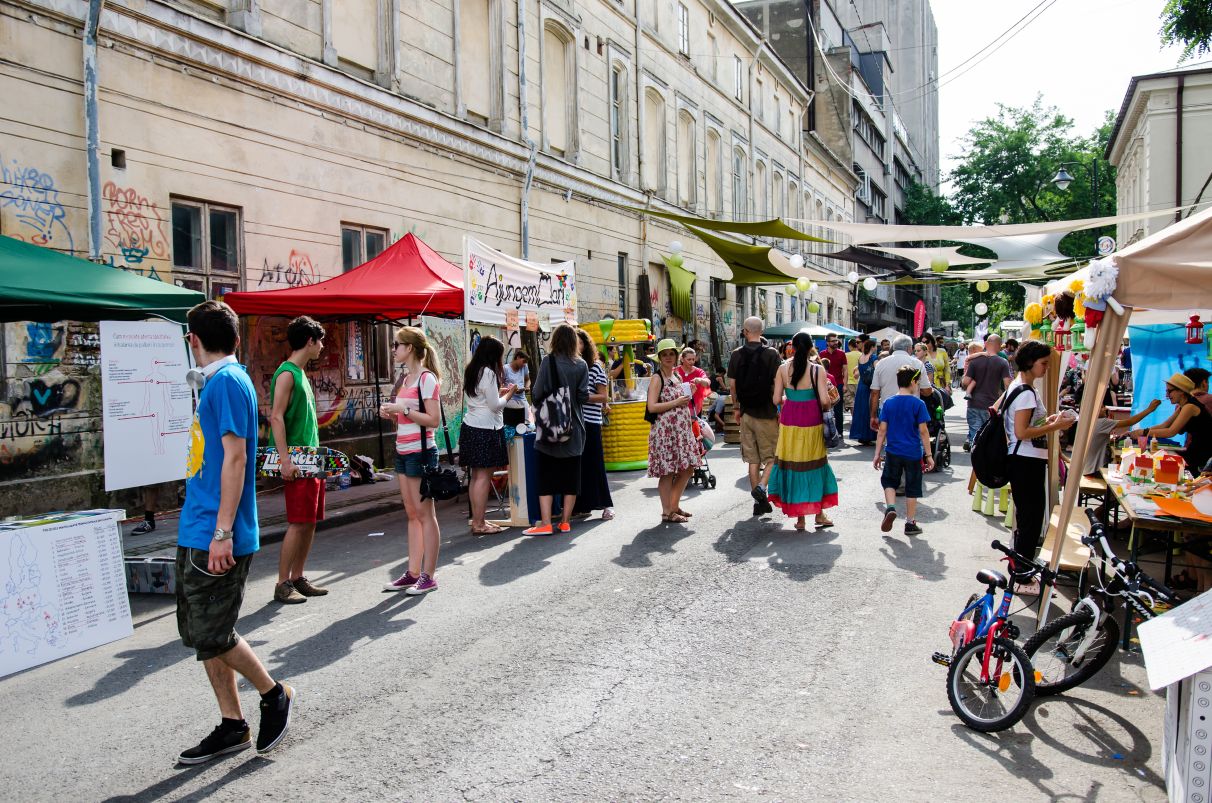 Calendar de weekend: Strada Delivery, BIEFF București, TIFF Oradea, Festivalul NOD Brașov și multe altele în întreaga țară