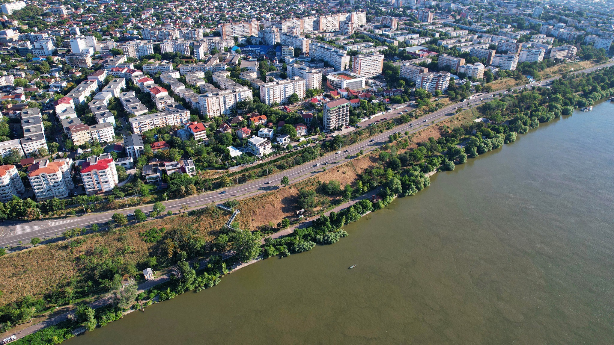 Primăria Galați semnează contractul de modernizare a Promenadei Dunării cu investiții de 200 milioane RON pentru un proiect de anvergură mult așteptat