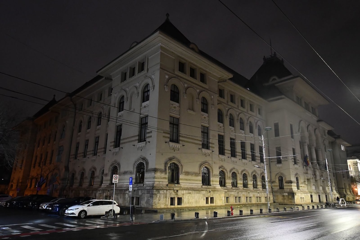 Bucharest City Hall adopts 25 measures to cut electricity use during energy crisis