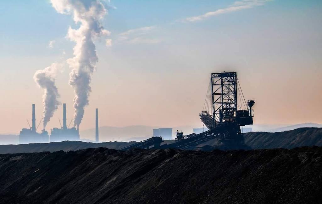 Romania to ask EC for more time to replace coal-fired power plants