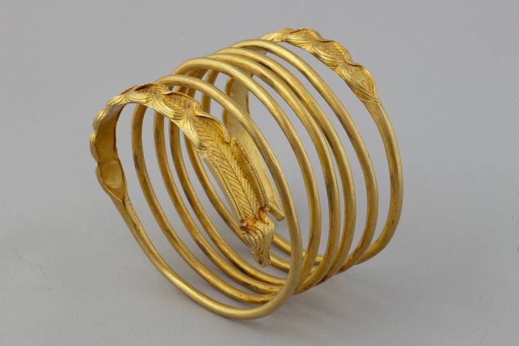 Dacian gold bracelets