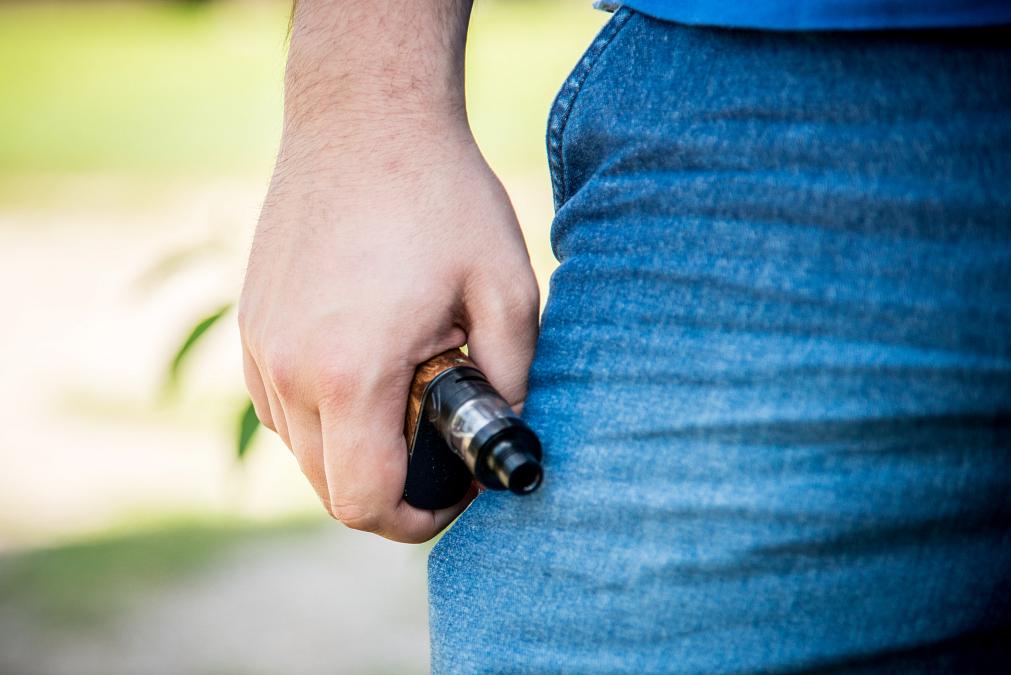 e cigarette romania Romanian legislative bans advertising for electronic cigarettes and vapes