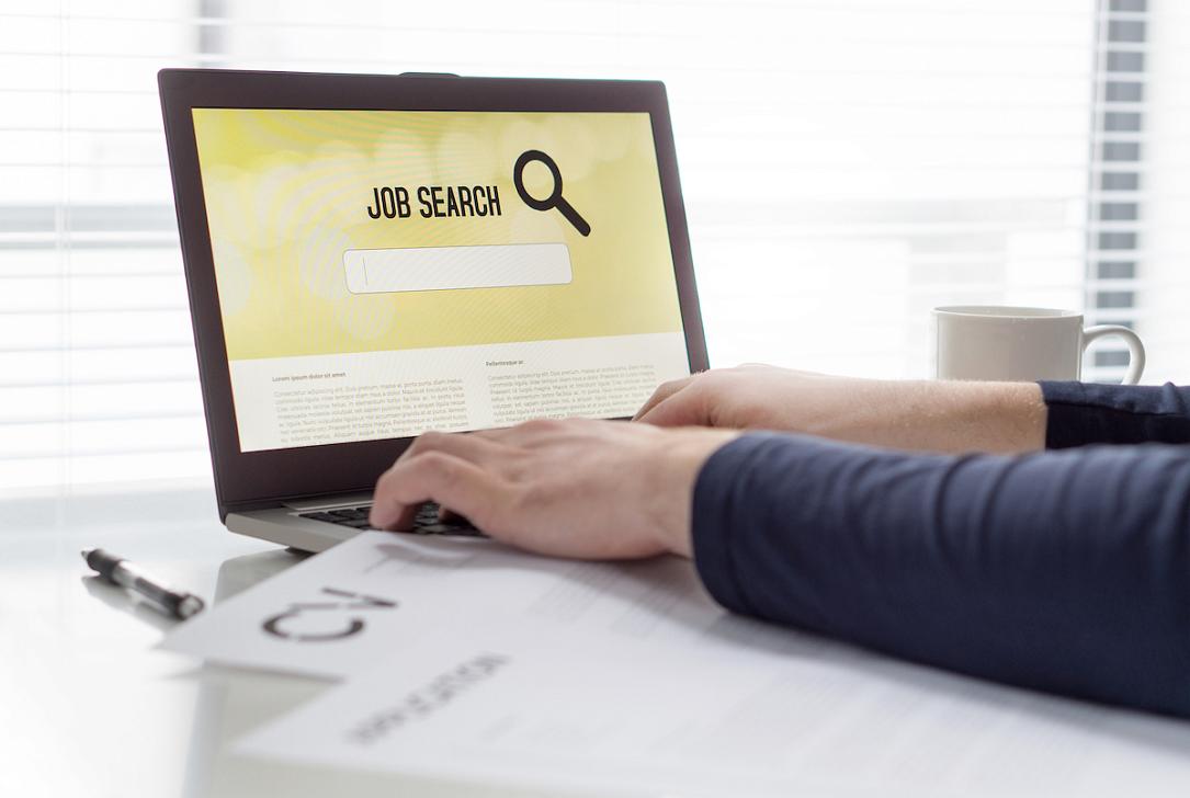 Site de recrutare: Cu 15% mai mulți solicitanți aplică pentru o medie de nouă locuri de muncă în octombrie în România Site de recrutare: Cu 15% mai mulți solicitanți aplică pentru o medie de nouă locuri de muncă în octombrie în România