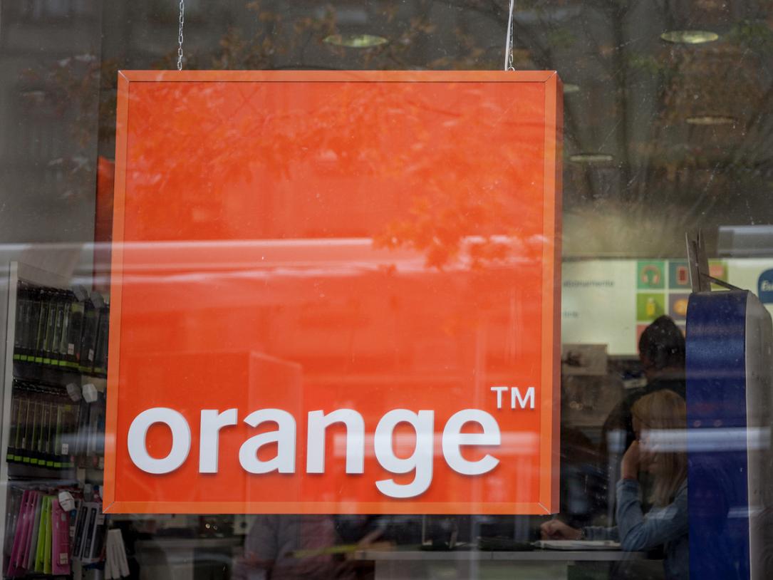 Orange România livrează comenzi în Sameday, dulapuri Fan Courier Orange România livrează comenzi în Sameday, dulapuri Fan Courier