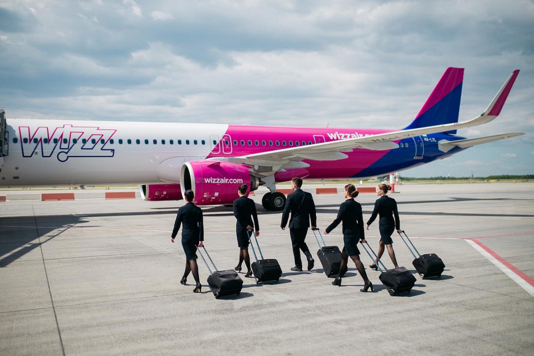 is more than Burger Prevail Wizz Air is looking to recruit 800 flight attendants this year, including  from Romania | Romania Insider