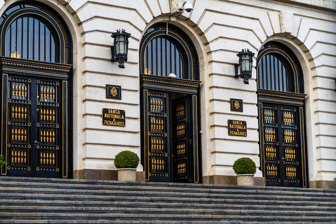 Banca centrală a României va ridica rata de refinanțare la 7%
