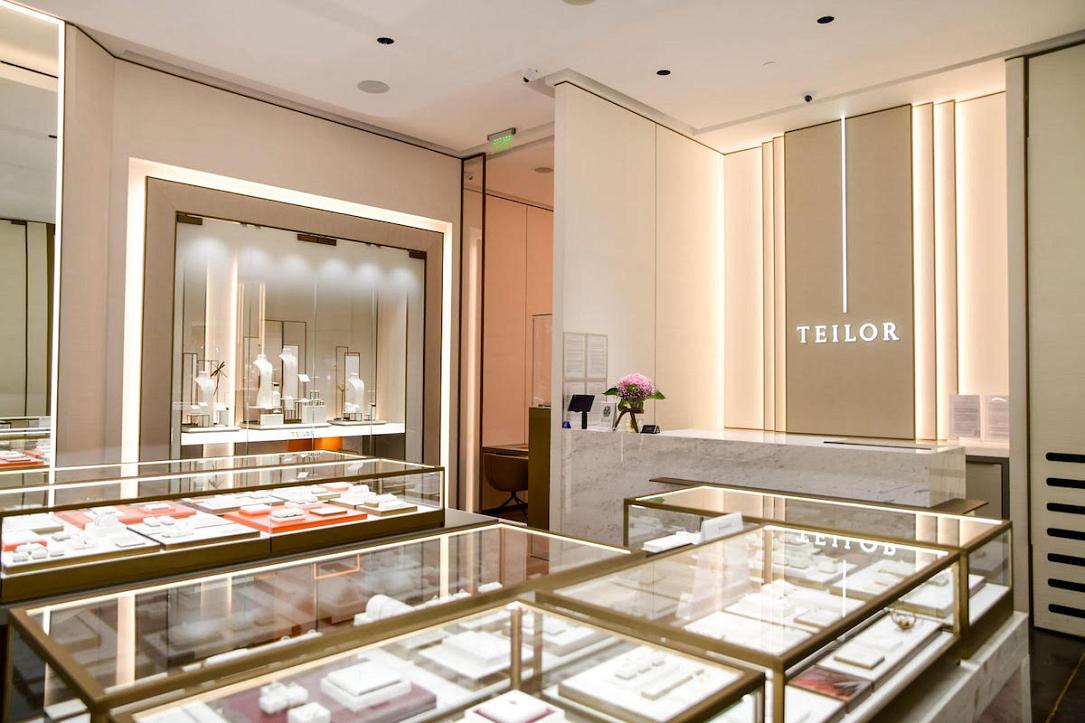 Retailerul român de bijuterii Taylor își deschide primul magazin în Cehia