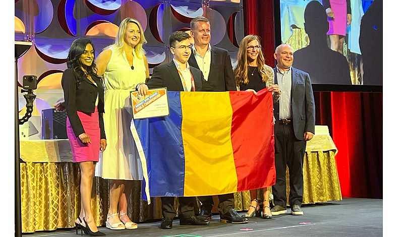 Licean român câștigă titlul de cel mai bun utilizator Microsoft Word 2019