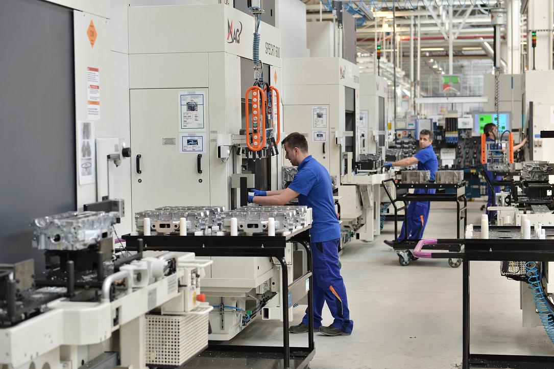 Romania’s industry dwindles despite automobile industry’s decent performance