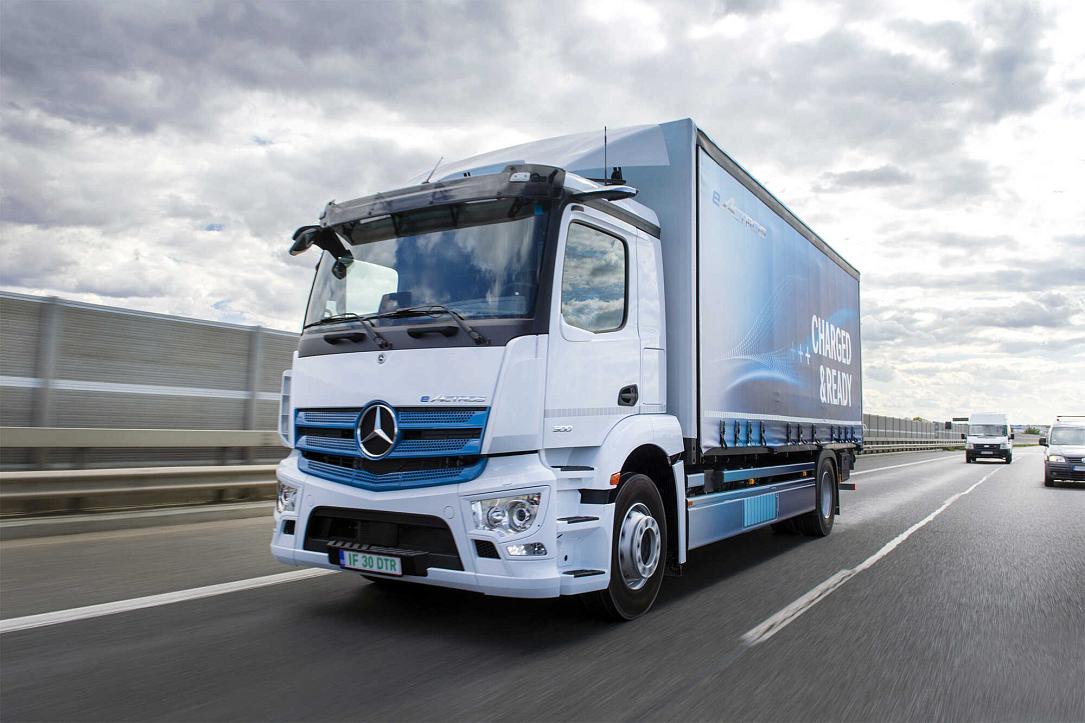 mercedes trucks 2022