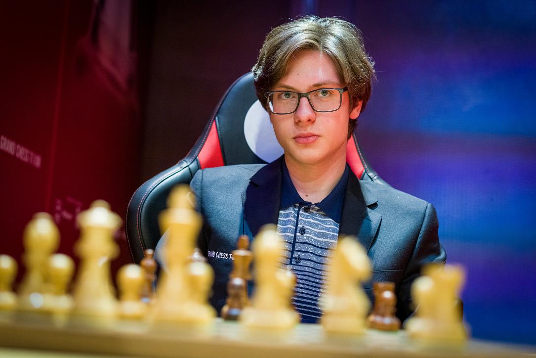 Ukrainian chess Grandmaster a very welcome guest at Sligo tournament