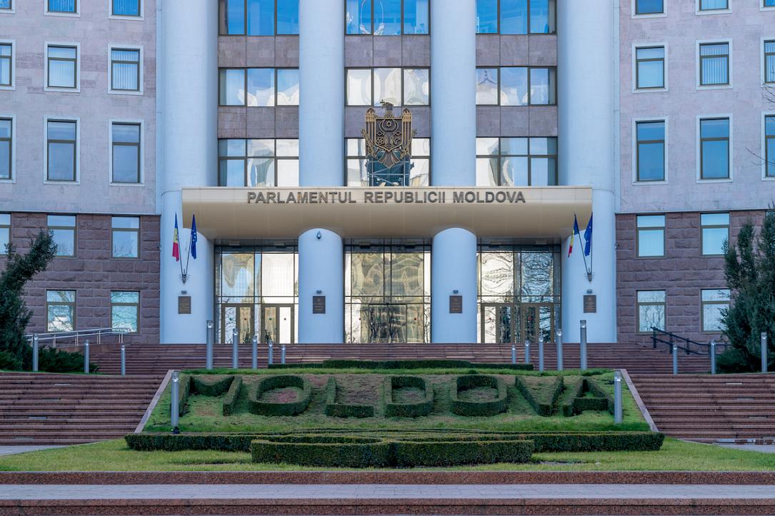 Moldova: Parlamentarii votează pentru ca româna să fie limba națională a țării