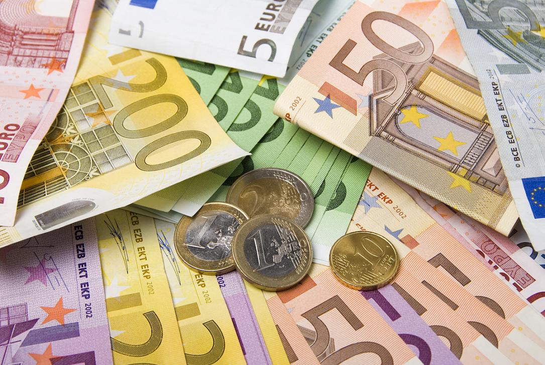 Datoria externă totală a României a depășit 157 de miliarde de euro la sfârșitul lunii mai