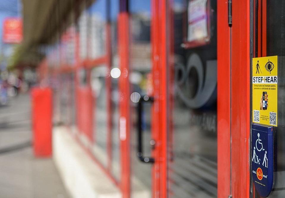 Poșta Română deschide primul birou pentru nevăzători din București Poșta Română deschide primul birou pentru nevăzători din București