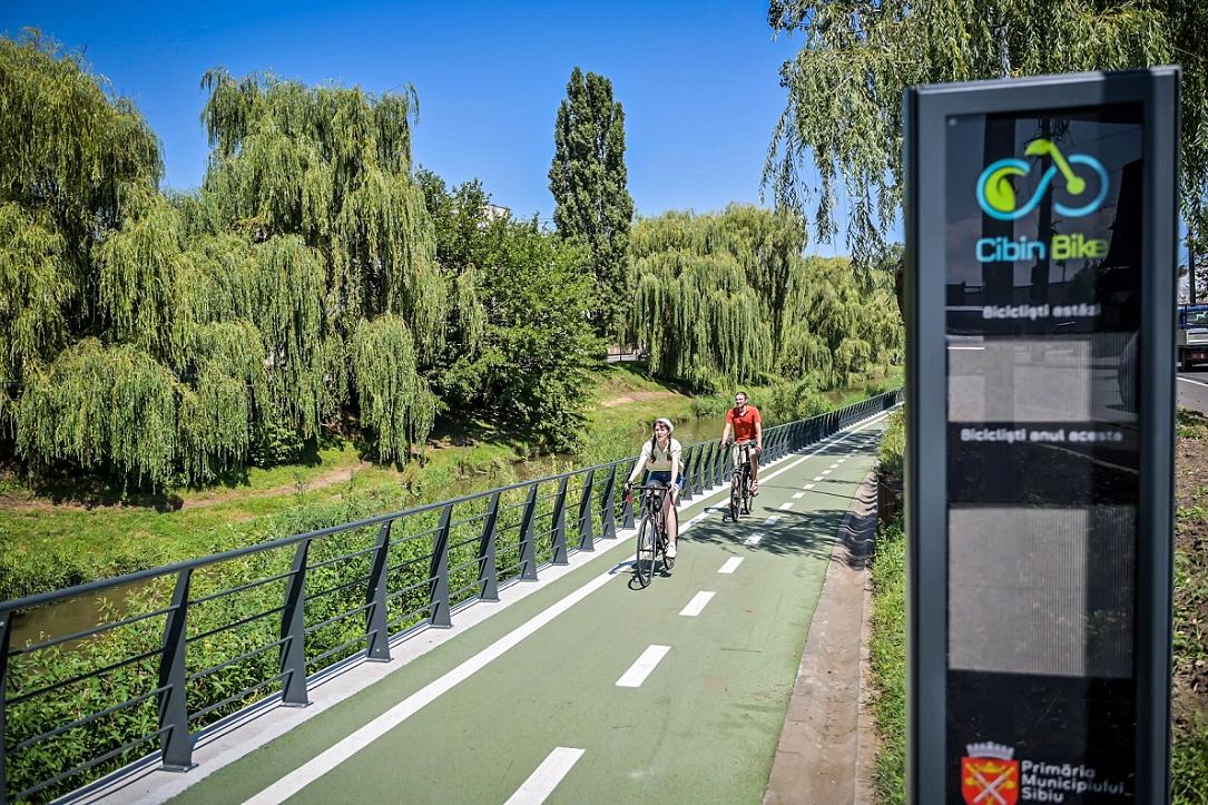 Centrul României: Sibiul deschide piste de biciclete pe malul râului