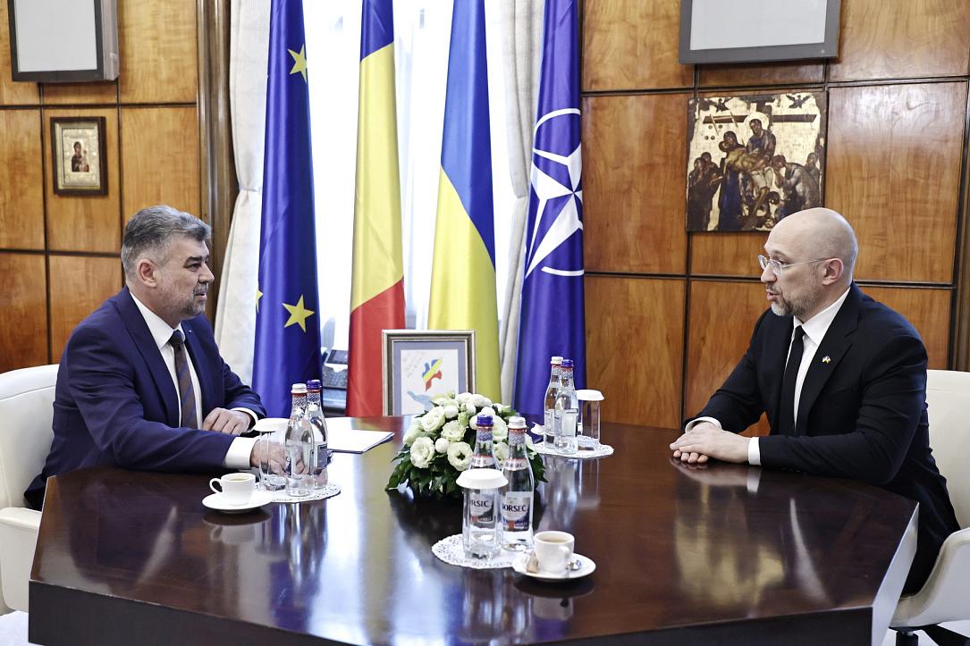 Prim-miniștrii român și ucrainean discută despre tranzitul cerealelor și drepturile minorităților