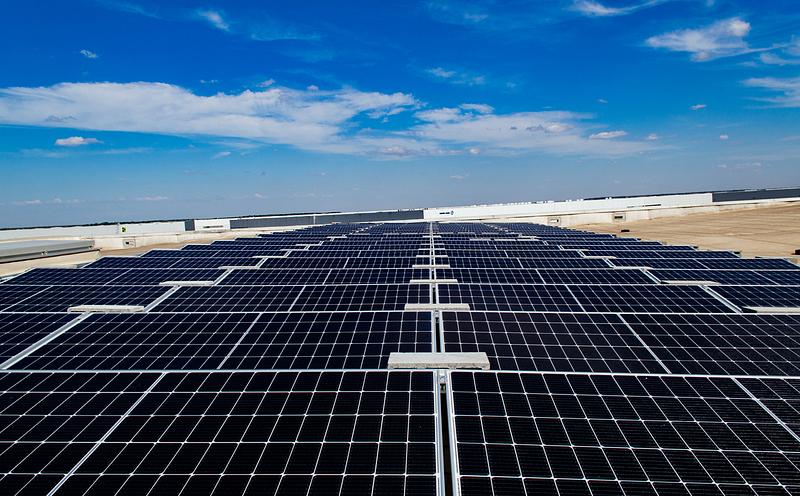Renovatio Solar finalizează proiectul fotovoltaic de 400 kWp pentru KLG Europe Logistics România