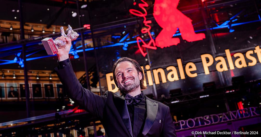 Actorul de origine română Sebastian Stan a câștigat Ursul de Argint la Berlinale 2024