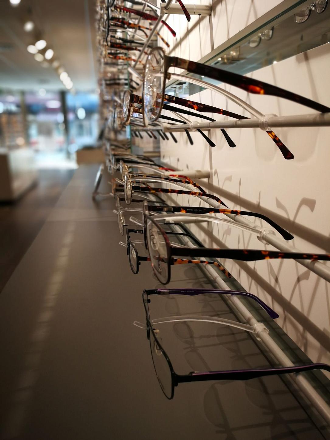 Romanian optical retailer Lensa attracts new strategic and financial investors