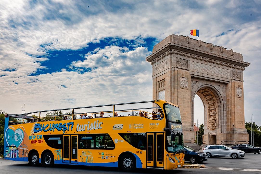 Hop-on, hop-off tourist buses return to the streets of Bucharest