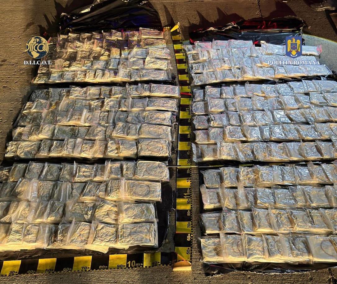 Major drug bust: Romanian police seize EUR 3.5 mln worth of cocaine hidden in camper van
