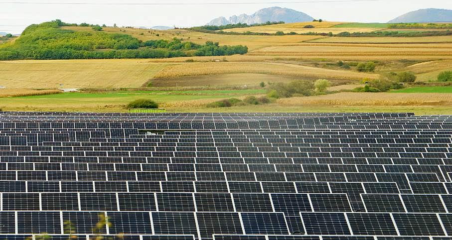 EBRD: Romania awards 4.2 GW of renewable energy capacity across two CfD auctions, beating target