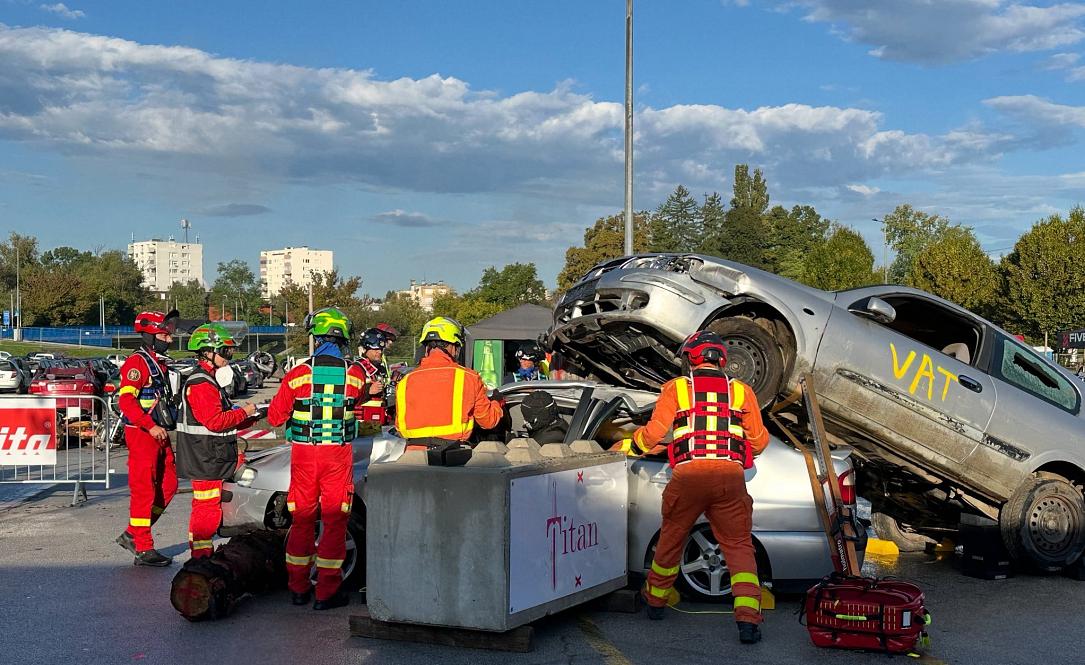 Romanian paramedics team named best in the world