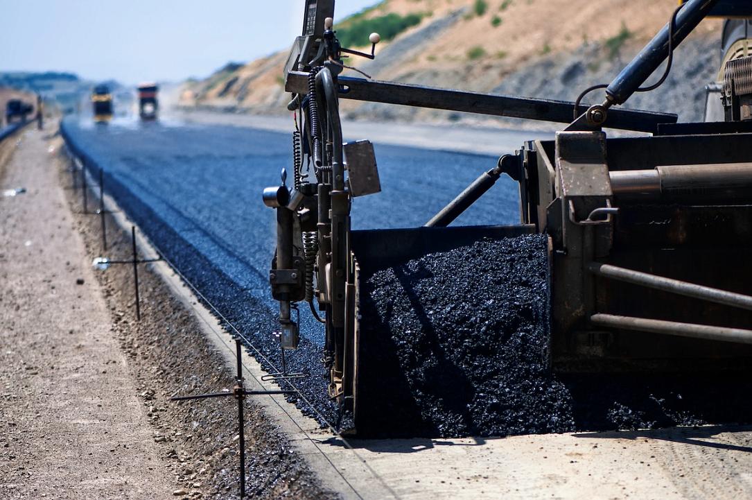 Romania secures EUR 500 mln EIB loan for Sibiu–Pitești highway crossing the Carpathians