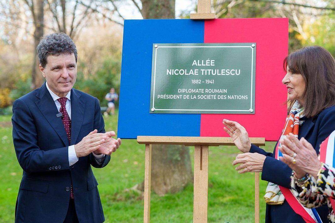‘Nicolae Titulescu’ alley inaugurated in Paris park in the presence of Romanian president Nicușor Dan