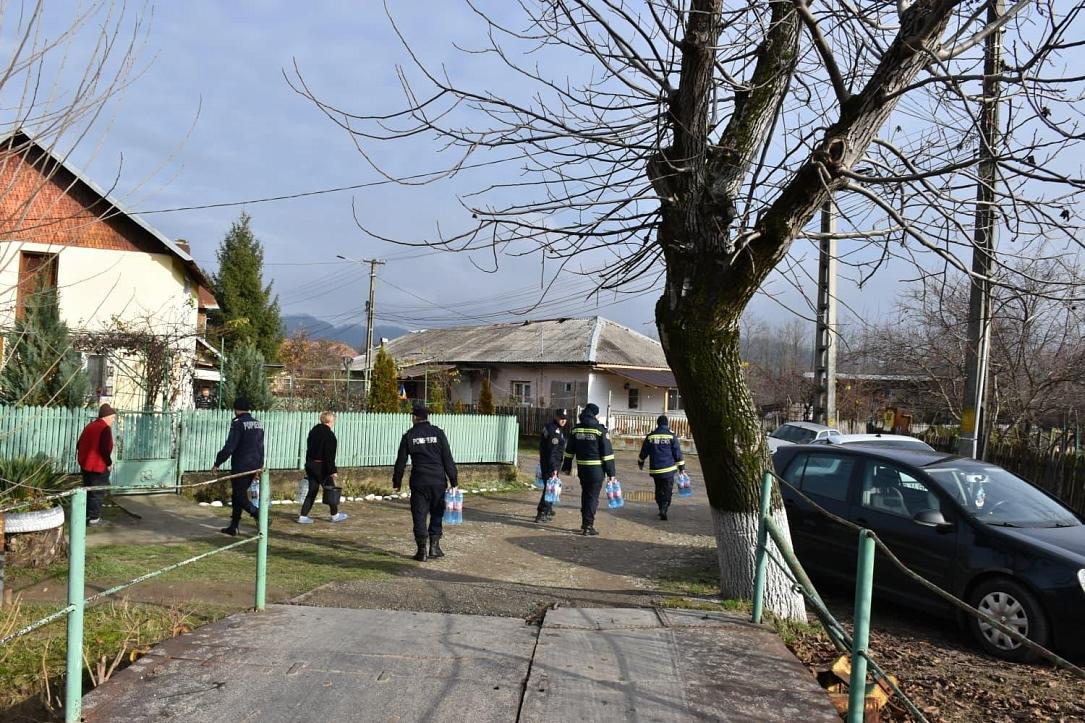 Government taps into state reserve of drinking water as crisis deepens in two Romanian counties