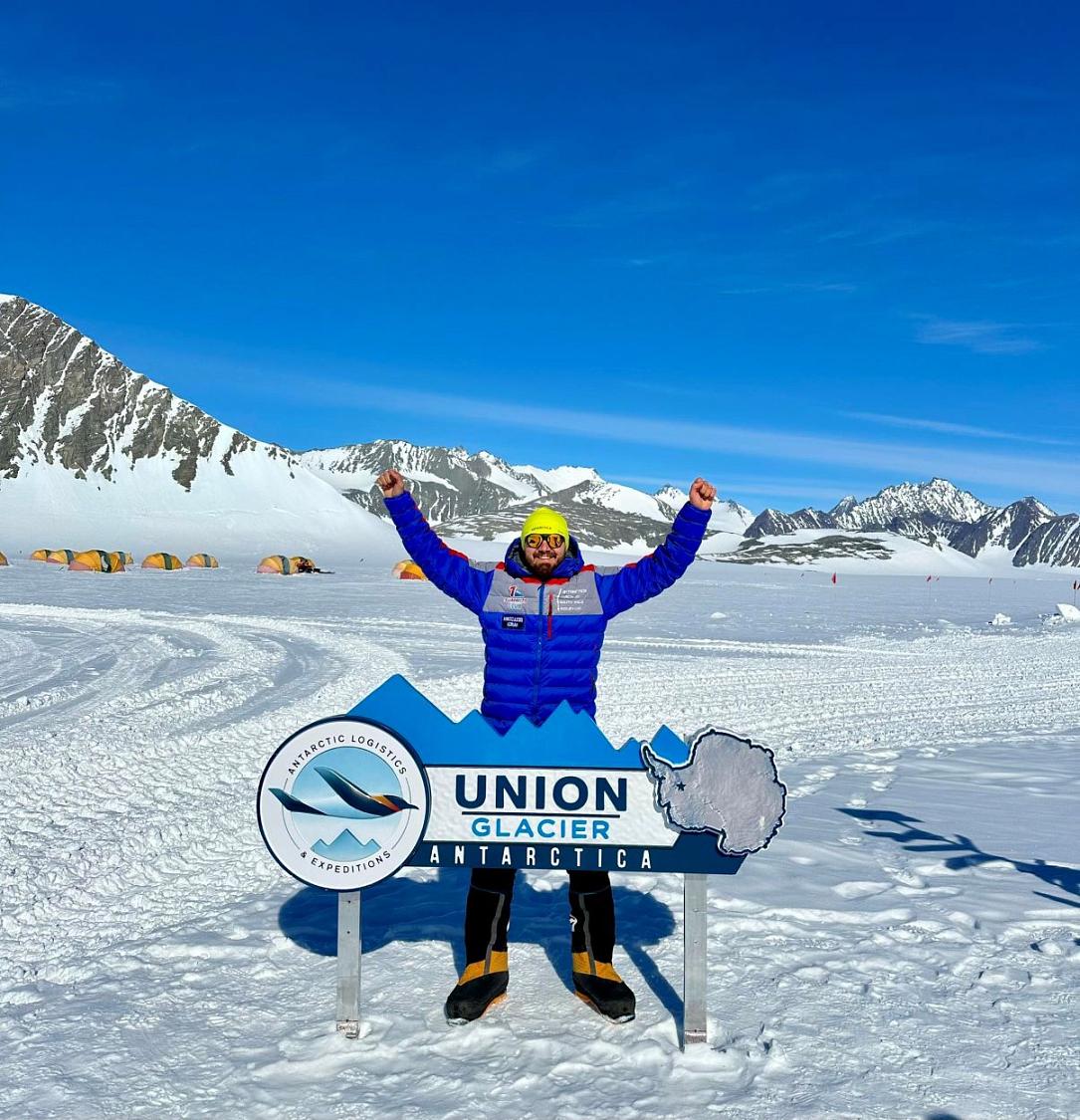 Romanian climber conquers Antarctica’s Mount Vinson