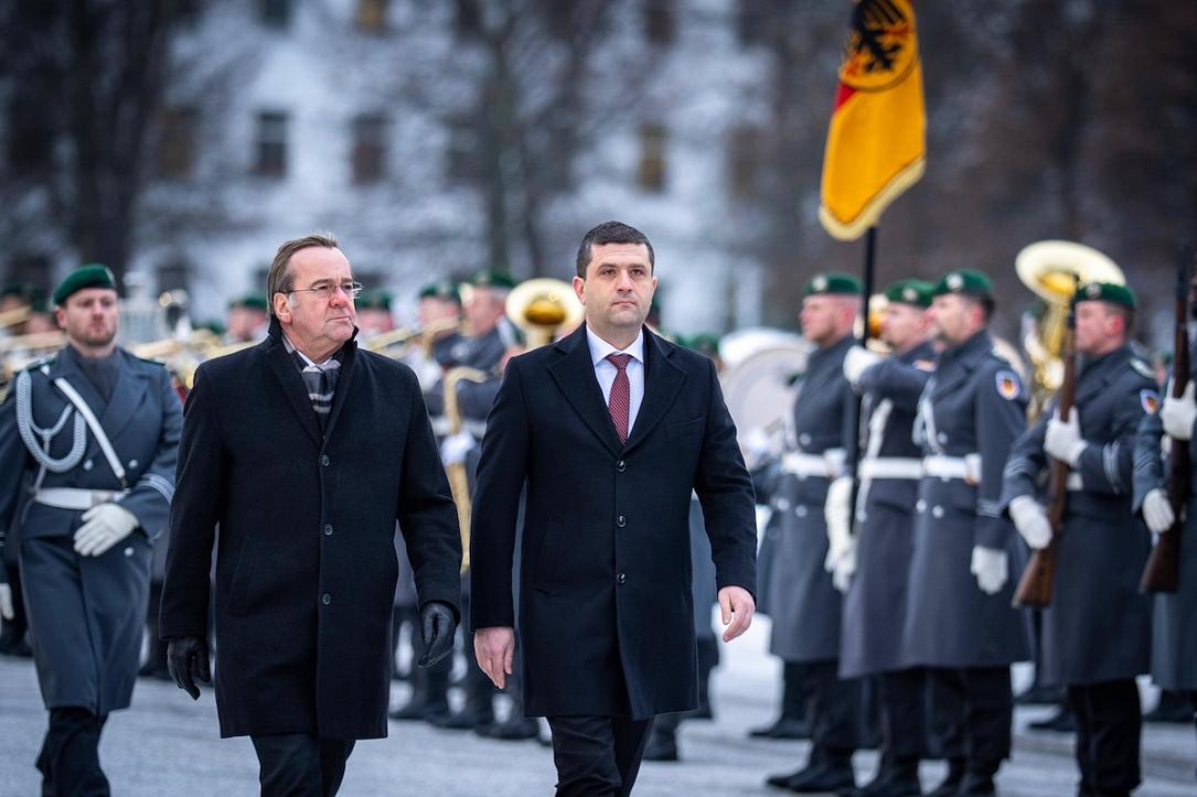 Romania and Germany sign defence cooperation agreement
