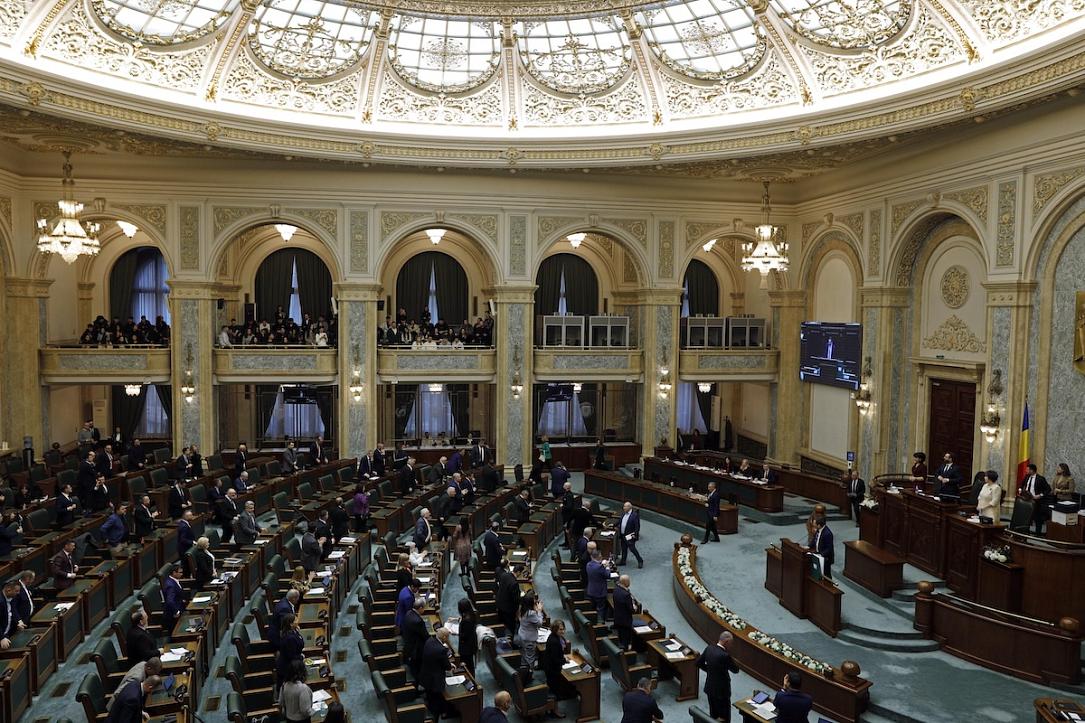 Romanian Senate rejects three simple motions against government