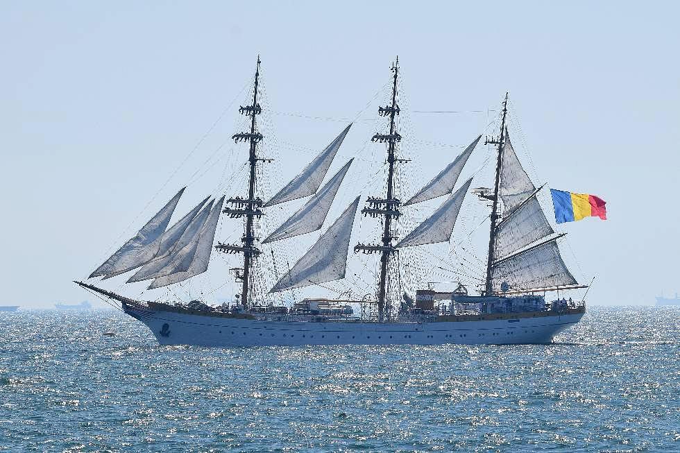 Romanian Navy training ship departs on five-month transatlantic mission