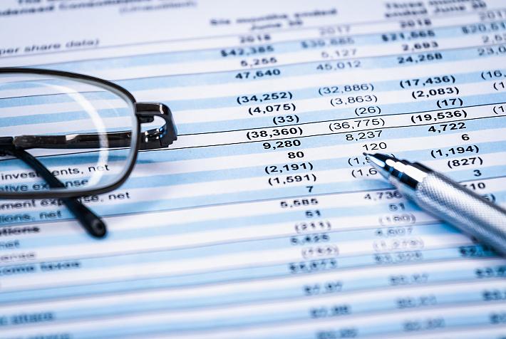 Tech companies and cryptocurrencies among most favored assets for Romanian investors, report shows